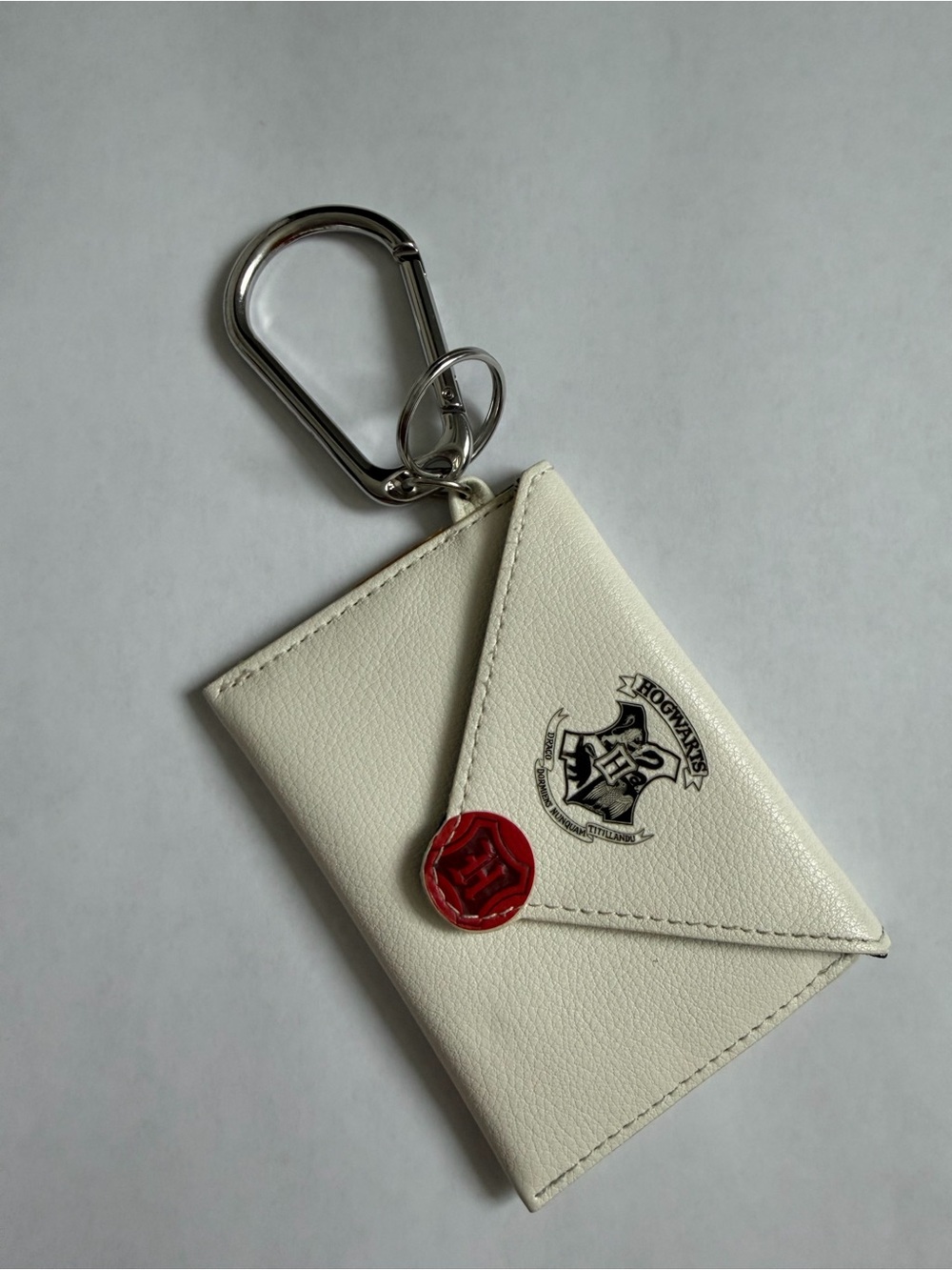 Harry Potter Vera Bradley Cream Card Holder Keychain with Red Seal
